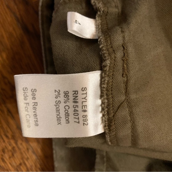 CAbi Khaki Women's Cargo Shorts - Picture 6 of 6